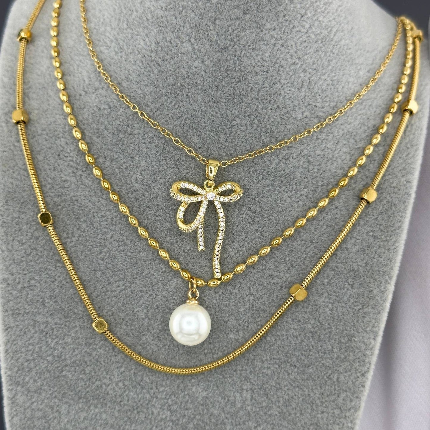 18K Gold Plated Stainless Steel Elegant Pearl Necklace